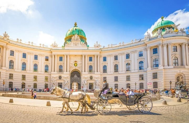 Відень та Прага – Імперії королів
